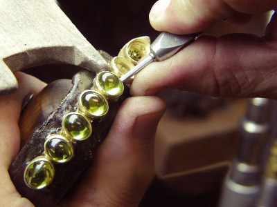 Stone Setting - Jewelry Making - Setting Stones