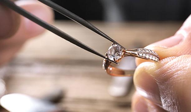 Getting a Jewelry Appraisal for Insurance: What You Need to Know