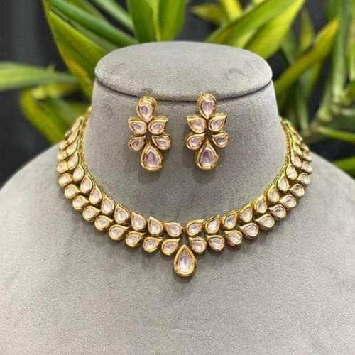 Buy Simple Kundan Necklace Set Online - Ishhaara