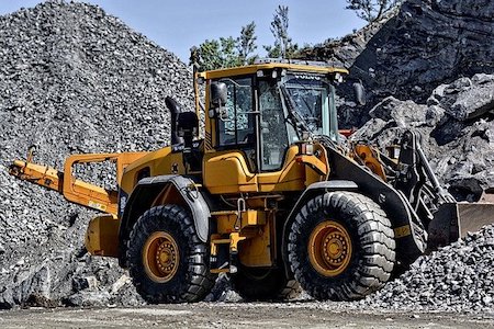 How to Become a Heavy Equipment Operator: Training & Licensing Requirements
