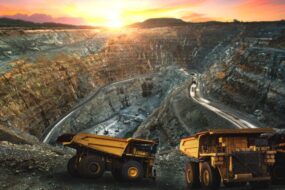 The Lucrative World of Gold Mining Jobs | Mintly