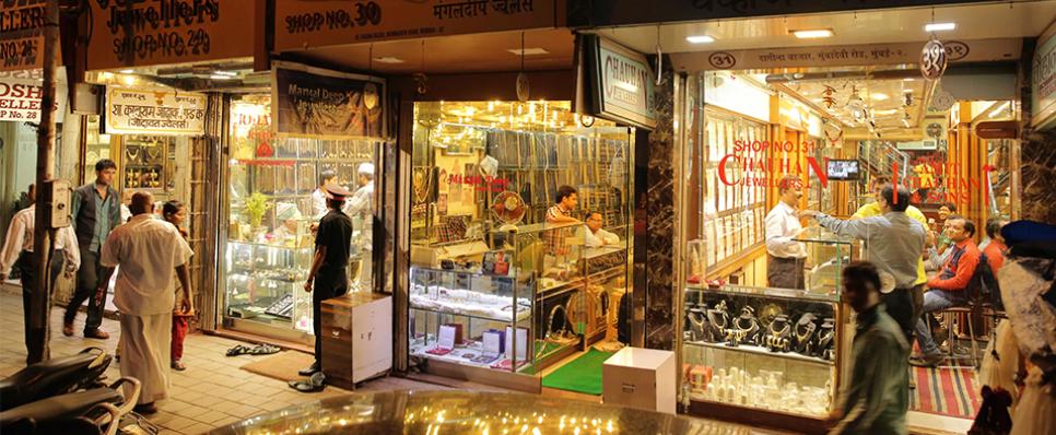 Zaveri Bazar - One Of The Best Place To Buy Gold In Mumbai | My Gold Guide