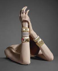 See Why Buccellati’s Intricate Jewels Have Been Coveted for More Than a Century | Italian