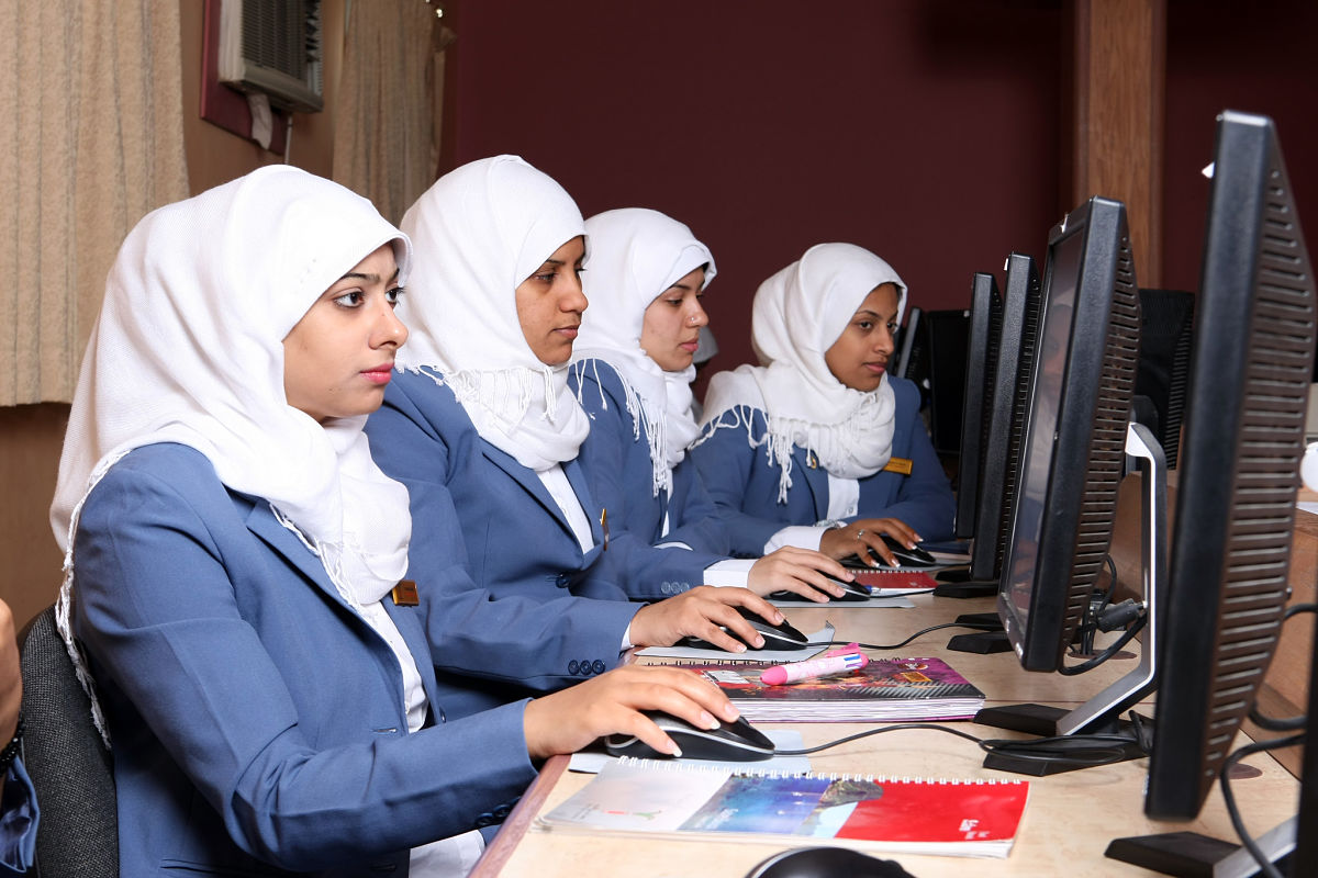Bahrain - Language, Culture, Jobs, Customs and Business Etiquette