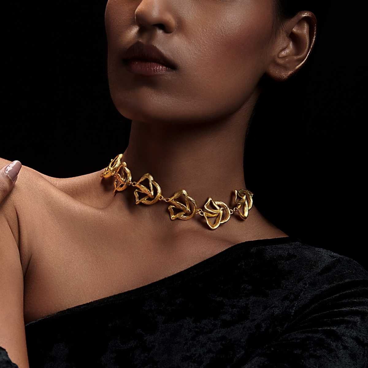 Buy Back to Nature Choker Necklace Online in India | Zariin
