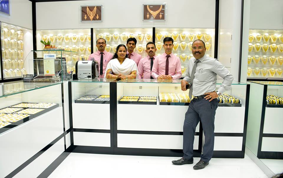 Bafleh Jewellery in Dubai Elegance and Quality Mintly