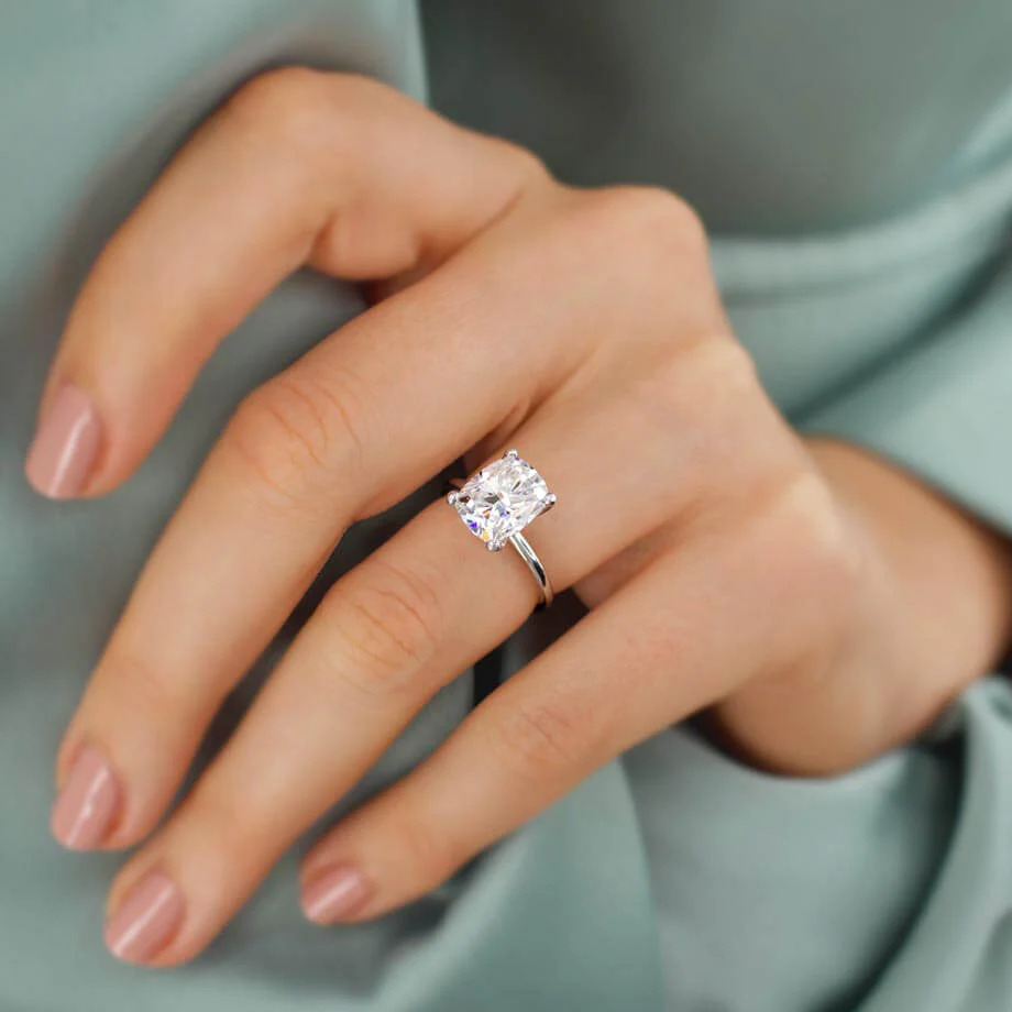 Your guide to choosing a Moissanite Engagement Ring – Lily Arkwright