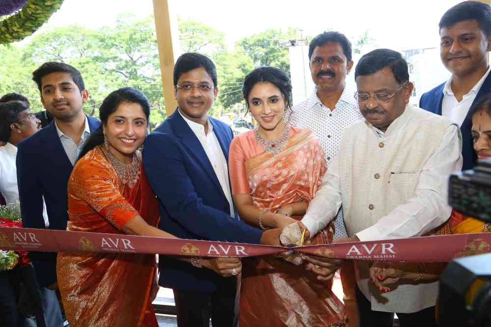 AVR Swarna Mahal Jewellers launches its 18th Branch at Anna Nagar, Chennai | RITZ |Salem Jobs