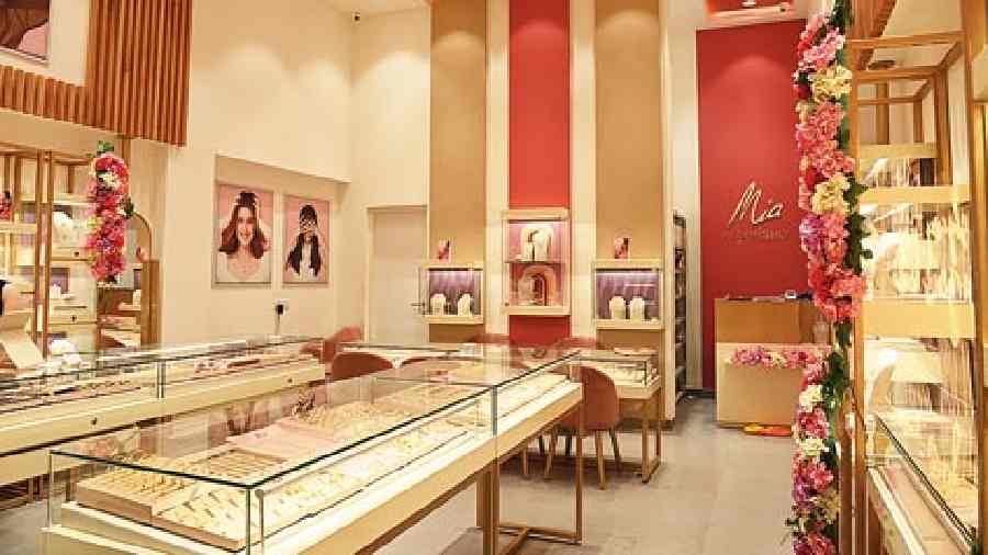 Jewellery store | Glimpses from the launch of Mia by Tanishq's new store on Park Street - Telegraph India