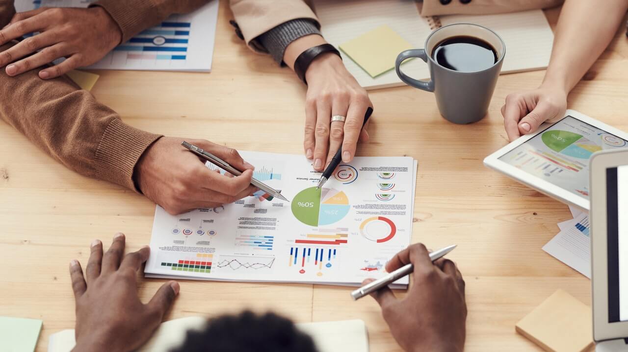 20 Top Recruiting Strategies for Any Organization | Findem