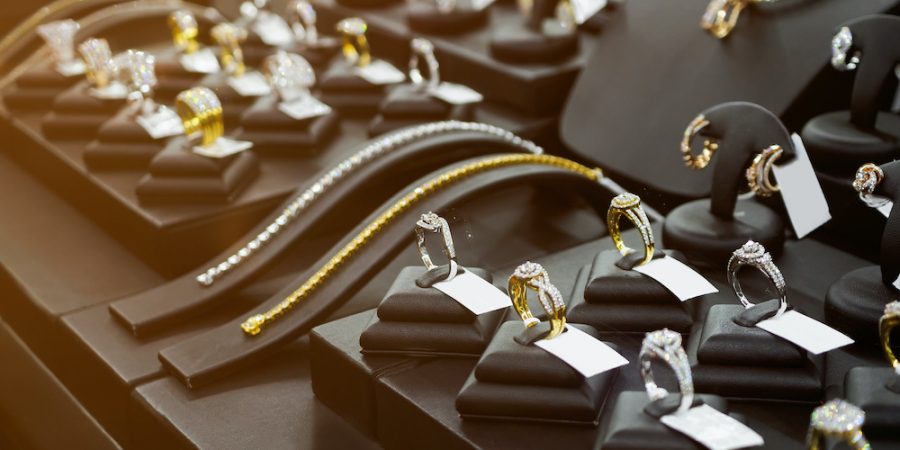 Jewellery Marketing: Ideas for a Sales Boost with YouTube and Influencers.