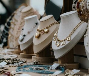 Photo by Bulat369 🌙: https://www.pexels.com/photo/outdoor-jewelry-display-at-urban-street-market-34365839/